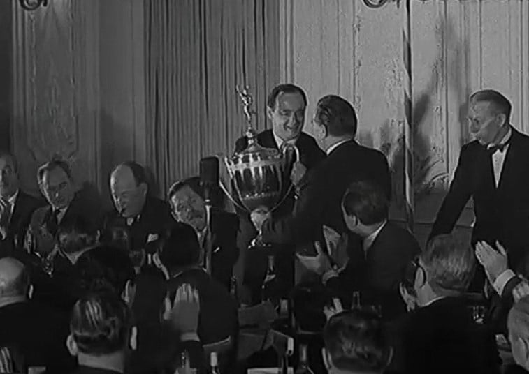 1959 - Campbell Get Butlins Prize - Billy Butlin president of Variety Club at this time